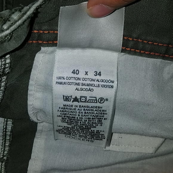 Green Khaki pants - Picture 2 of 2